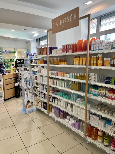 Rayon parapharmacie de la Pharmacie Naturalya, rue Pierre Legrand à Lille